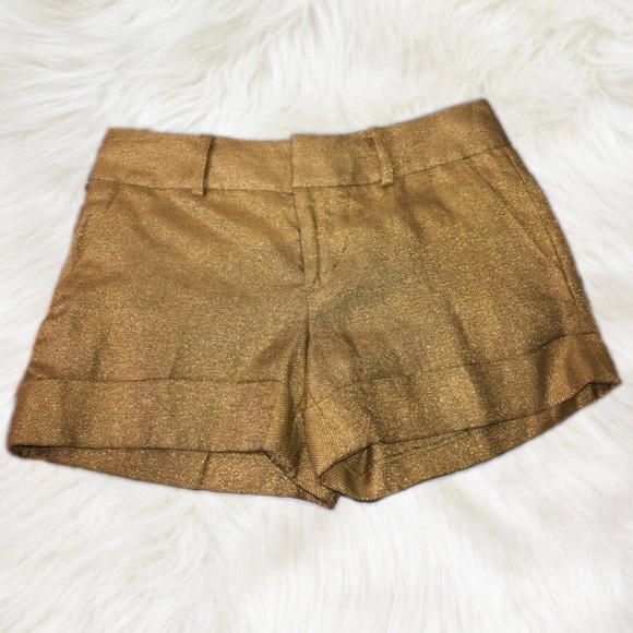 Club Monaco Pants - 💃5 for 25! Club Manaco Gold Shorts